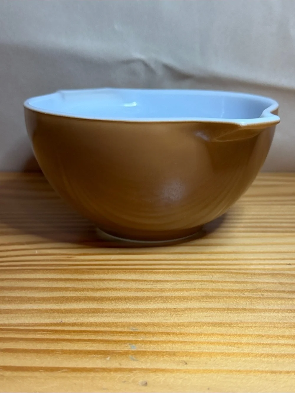 Vintage Pyrex Cinderella Mixing Bowl Brown 441 1.5 Pt Glossy